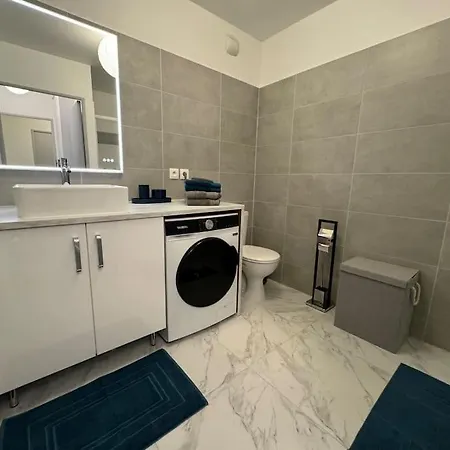 4 Personnes Ideal Et Paris * Torcy (Seine-et-Marne)